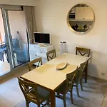 Apartment Cosy Deux Pieces Cote Pinede
